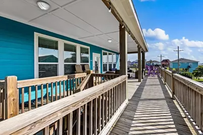 940 Driftwood Drive, Crystal Beach, TX 77650 - Photo 12