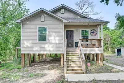 301 Bayou Drive, Channelview, TX 77530 - Photo 1