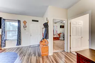 301 Bayou Dr, Channelview, TX 77530 - Photo 2