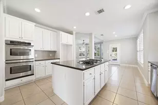 1611 Hill Spring Dr, Sugar Land, TX 77479 - Photo 2