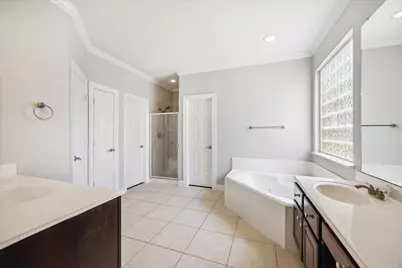 1611 Hill Spring Drive, Sugar Land, TX 77479 - Photo 16