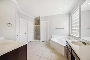 1611 Hill Spring Dr, Sugar Land, TX 77479 - Photo 16