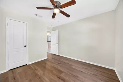 19246 Hopeview Court, Katy, TX 77449 - Photo 32