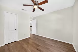 19246 Hopeview Ct, Katy, TX 77449 - Photo 32