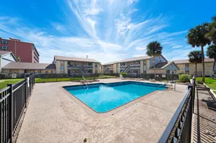 2828 61st St, Galveston, TX 77551 - Photo 14
