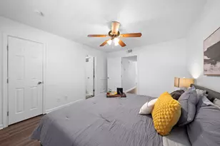 2828 61st St, Galveston, TX 77551 - Photo 8