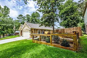 1856 Rollingwood Dr, Huntsville, TX 77340 - Photo 2