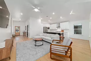 317 Kelley St, Houston, TX 77009 - Photo 1