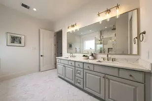 607 W 27th St, Houston, TX 77008 - Photo 26