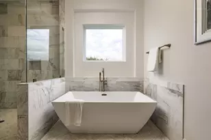 607 W 27th St, Houston, TX 77008 - Photo 24