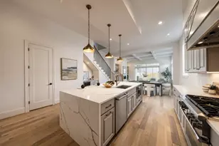 607 W 27th St, Houston, TX 77008 - Photo 10