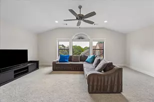 1614 Castle Ct, Houston, TX 77006 - Photo 20