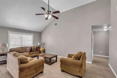 6522 Redding Springs Lane, Houston, TX 77086 - Photo 12