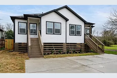 4902 Rue Street #B, Houston, TX 77033 - Photo 1