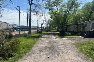 1730 Strawn Rd, Houston, TX 77039 - Photo 16