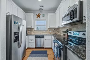 4023 Mason Dr, Galveston, TX 77554 - Photo 8