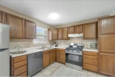 708 Moody Avenue, League City, TX 77573 - Photo 10