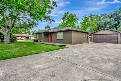 708 Moody Avenue, League City, TX 77573 - Photo 4