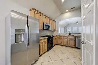 18923 Bluestone Hollow Lane, Tomball, TX 77377 - Photo 10