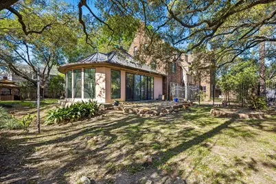 2047 University Boulevard, Houston, TX 77030 - Photo 22