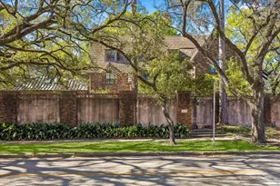 2047 University Blvd, Houston, TX 77030 - Photo 2
