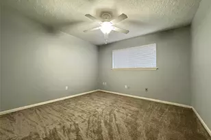 9006 Covent Garden St, Houston, TX 77031 - Photo 12