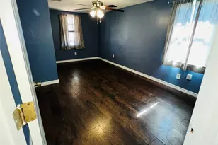 309 Aycock St, Clute, TX 77531 - Photo 6