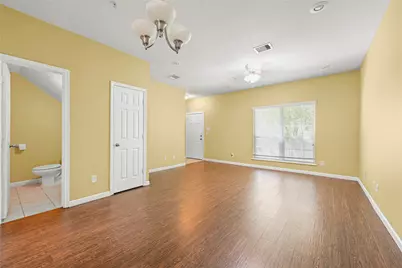 1520 Sherwood Forest Street #301, Houston, TX 77043 - Photo 16
