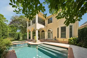 1106 Bayou Island Dr, Houston, TX 77063 - Photo 1