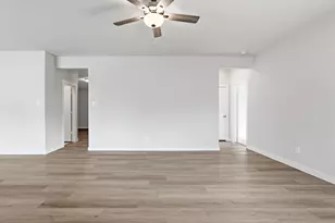 18037 Martin Pines Dr, Conroe, TX 77316 - Photo 8