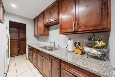 7400 Bellerive Drive #1807, Houston, TX 77036 - Photo 6