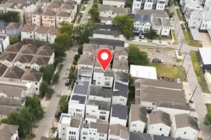 5628 Kiam St, Houston, TX 77007 - Photo 2