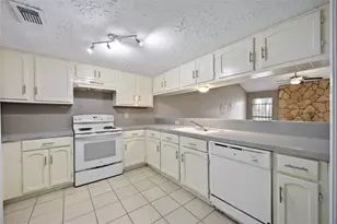 12238 Wild Pine Dr, Houston, TX 77039 - Photo 10