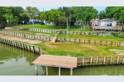 3014 Bay Oaks Harbor Drive, Baytown, TX 77523 - Photo 12