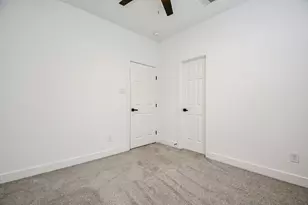 9734 Pelsey St, Houston, TX 77029 - Photo 20