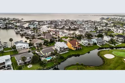 13957 Grambo Boulevard, Galveston, TX 77554 - Photo 42