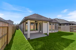 1024 Shl Crk Trl, Conroe, TX 77304 - Photo 22