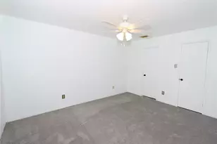 10639 Braes Bend Dr, Houston, TX 77071 - Photo 8