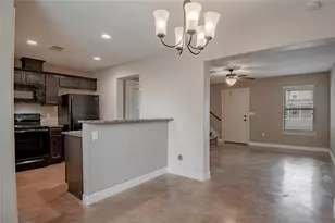 2002 20th St, Huntsville, TX 77340 - Photo 8