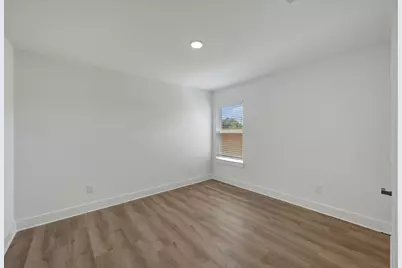 2211 Lone Bronco Boulevard, Rosenberg, TX 77471 - Photo 26