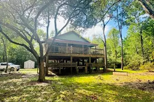 1110 Turner Dr, Bridge City, TX 77611 - Photo 2