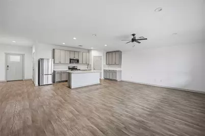 7219 Whispering Leaf Street, Richmond, TX 77469 - Photo 8