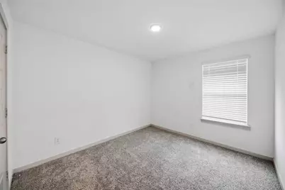 7219 Whispering Leaf Street, Richmond, TX 77469 - Photo 18