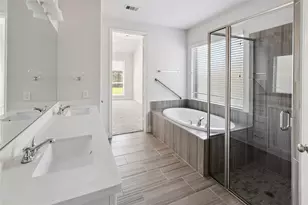 211 Painted Trillium Dr, Conroe, TX 77304 - Photo 14