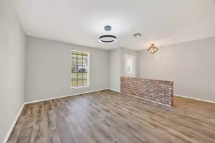 9611 Highmeadow Dr, Houston, TX 77063 - Photo 8