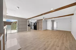 9611 Highmeadow Dr, Houston, TX 77063 - Photo 12