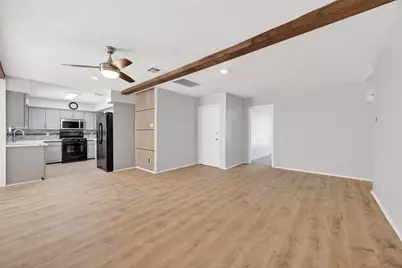 9611 Highmeadow Drive, Houston, TX 77063 - Photo 18