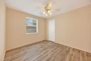 9611 Highmeadow Dr, Houston, TX 77063 - Photo 30
