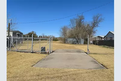 801 Genoa Red Bluff Road, Pasadena, TX 77504 - Photo 8