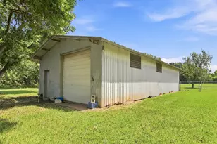 817 Masonic Oak Dr, Brazoria, TX 77422 - Photo 4